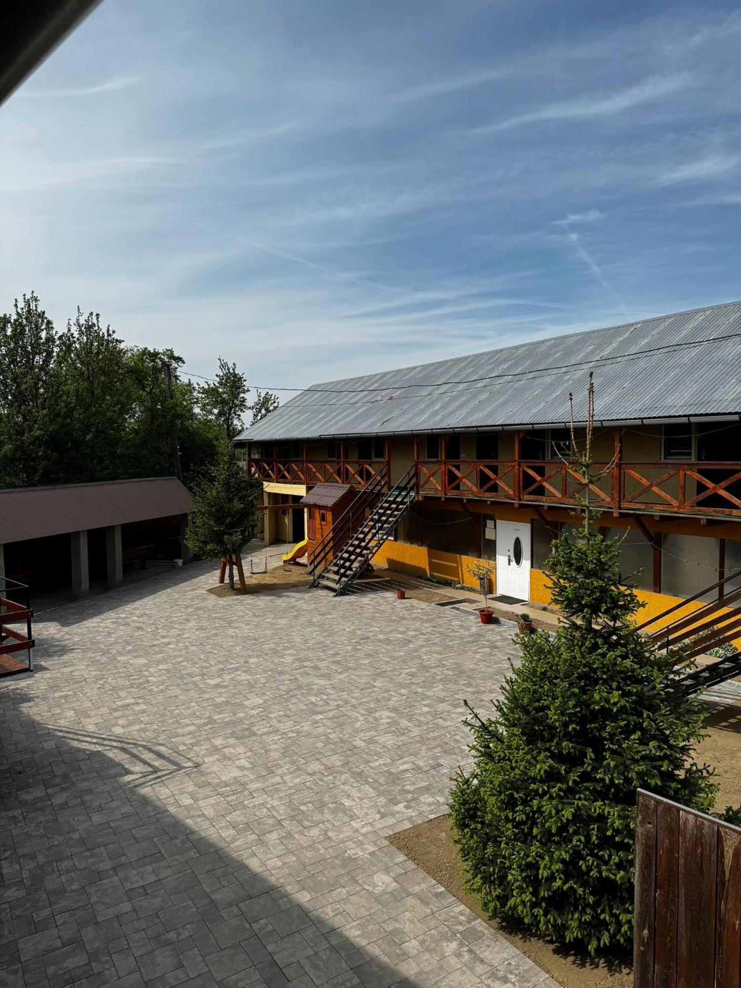 Мотель Ріта Bereg Exterior foto